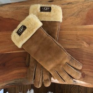 Ugg Gloves